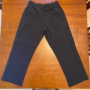 Lululemon Men’s Yoga/Athletic Pants Medium